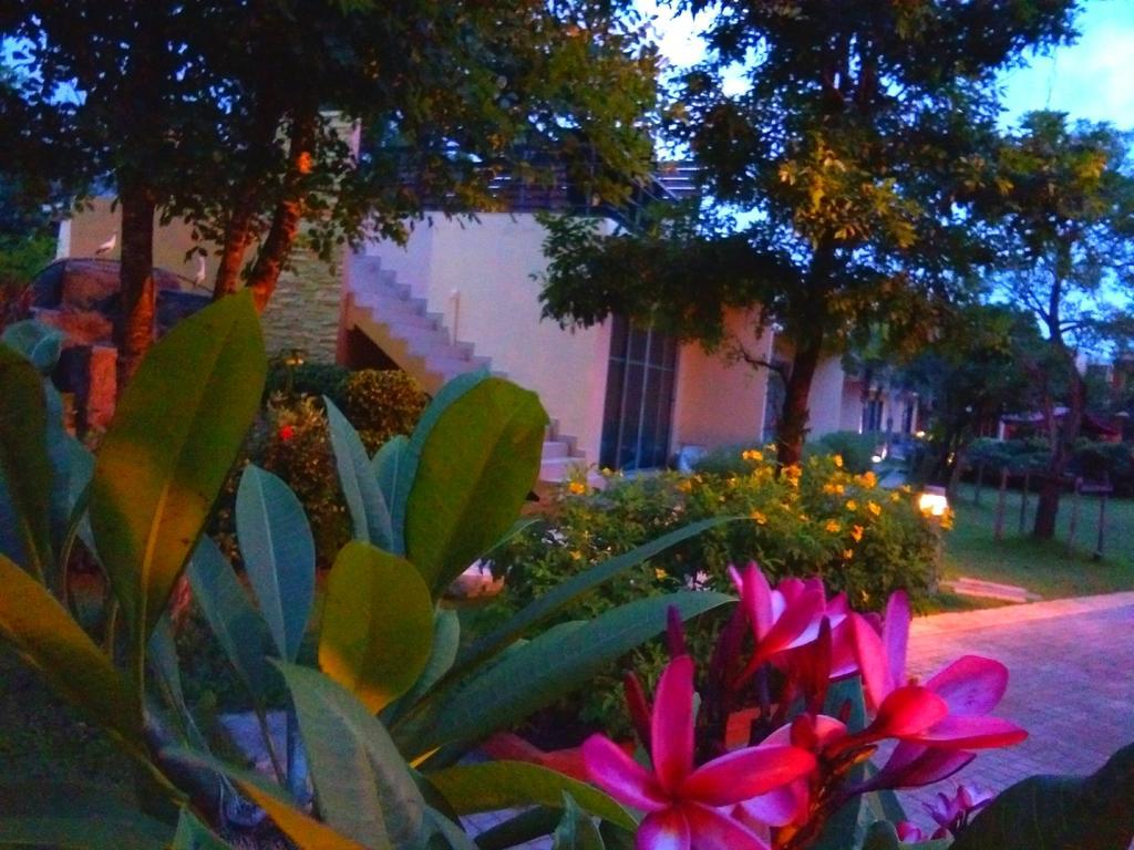 邦波Proud Garden公寓式酒店 外观 照片